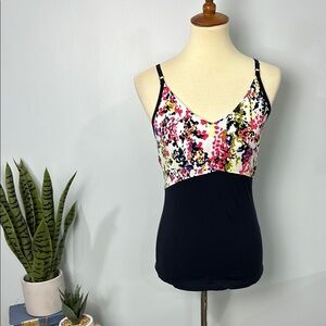 ❄️ FILA Sport Activewear Floral Tank Top Size Medium